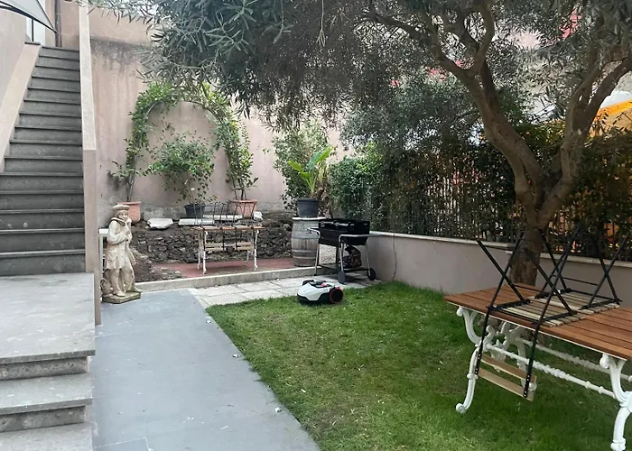 Villa Joivy Exclusive 2-bedroom With Private Garden - 5 Minutes From The Colosseum