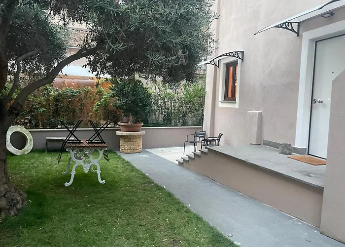 Villa Joivy Exclusive 2-bedroom With Private Garden - 5 Minutes From The Colosseum